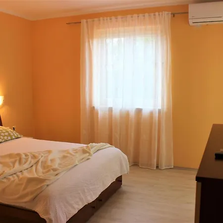 Agava Apartment *